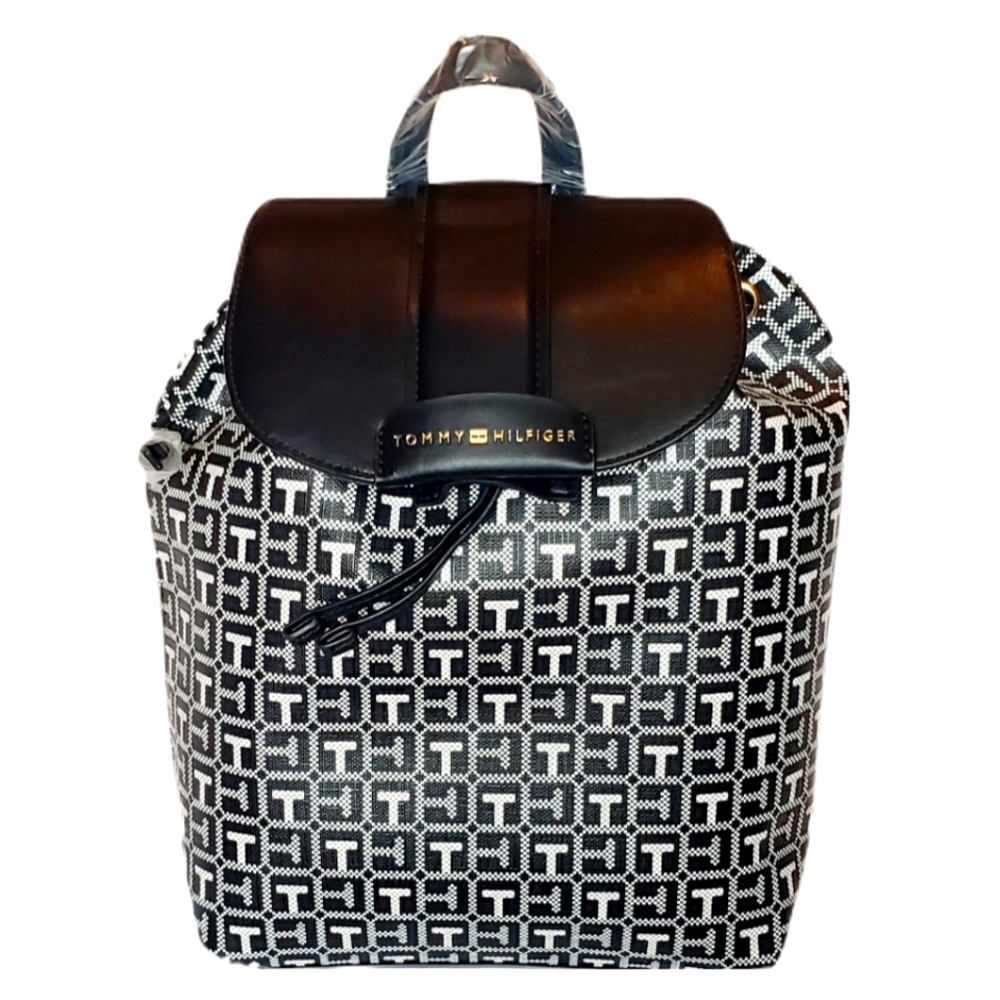NWT Tommy Hilfiger Signature Logo Vinyl Back Pack